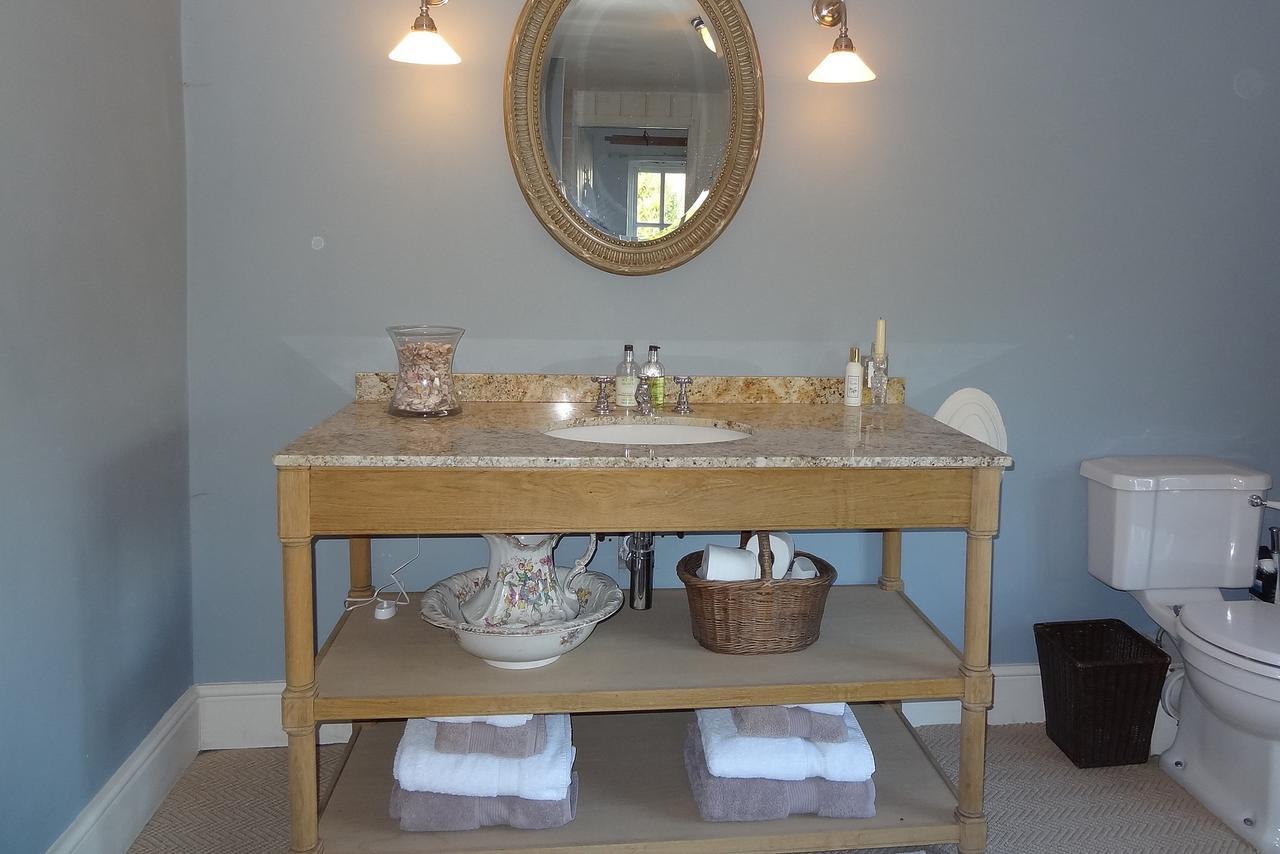 Bed and Breakfast Huxham Farmhouse East Pennard Exterior foto