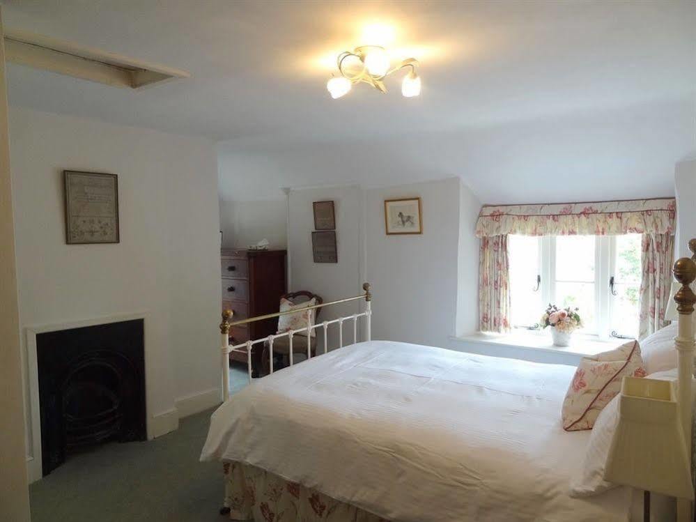Bed and Breakfast Huxham Farmhouse East Pennard Exterior foto